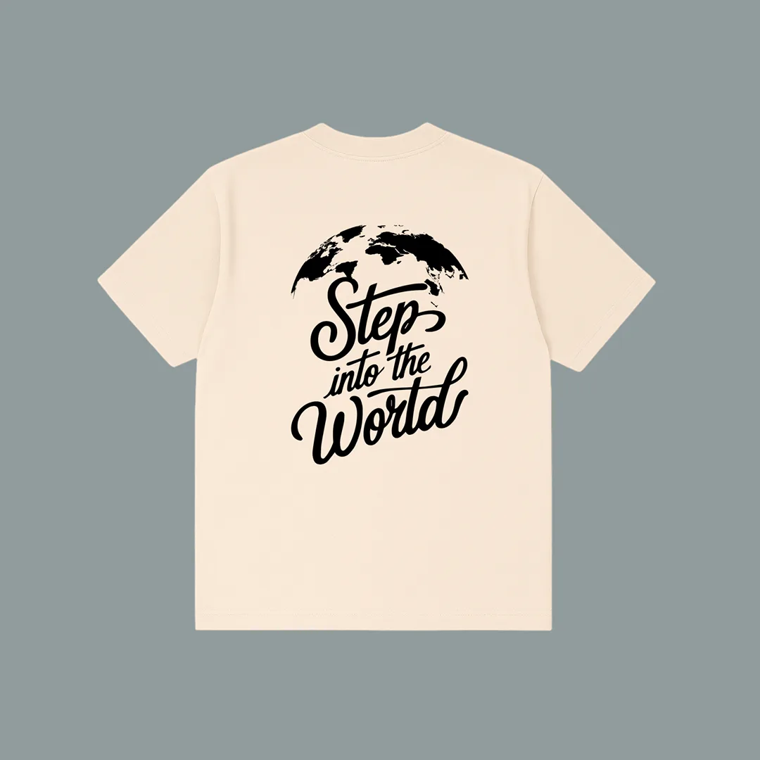 T-Shirt Oversized Into the World - Image 1